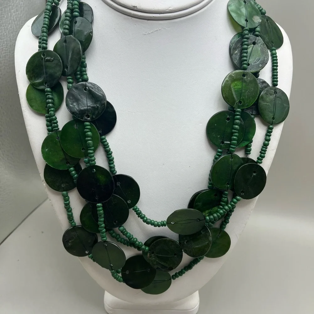 Elegant Green Beaded Necklace